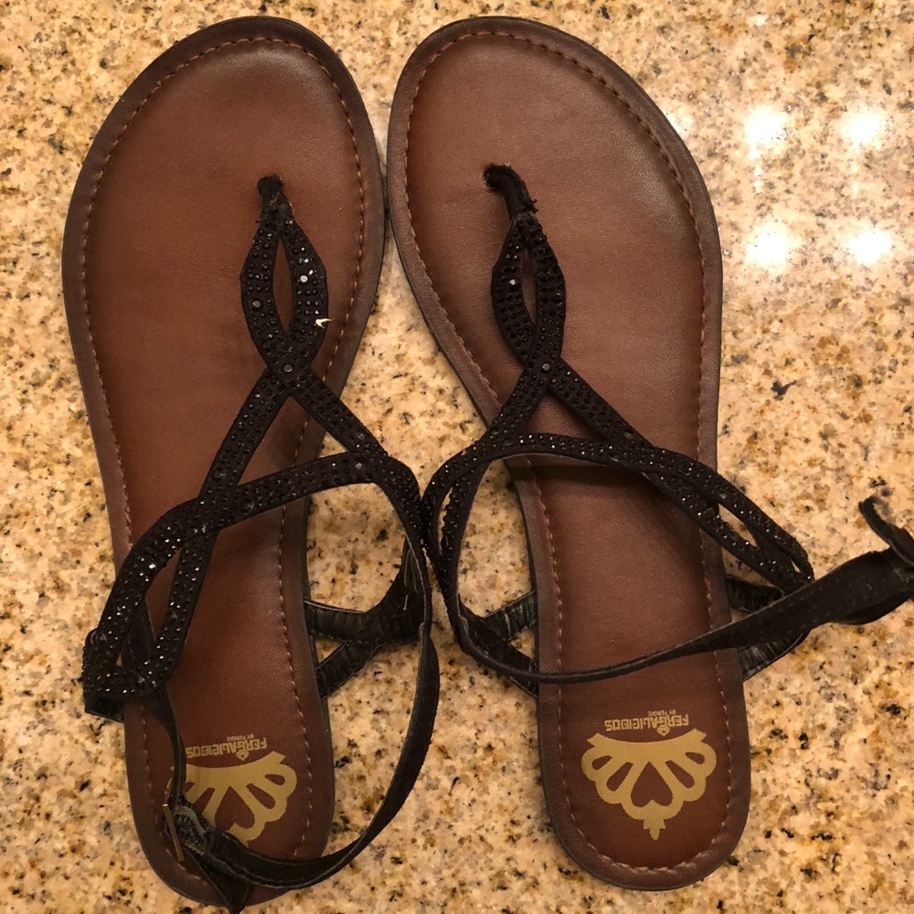 Basic sandals